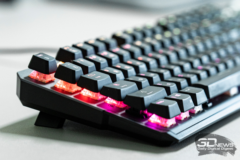 Тихая механическая клавиатура и универсальная мышь с 13 кнопками: MSI STRIKE 600 Silent и MSI VERSA PRO Wireless